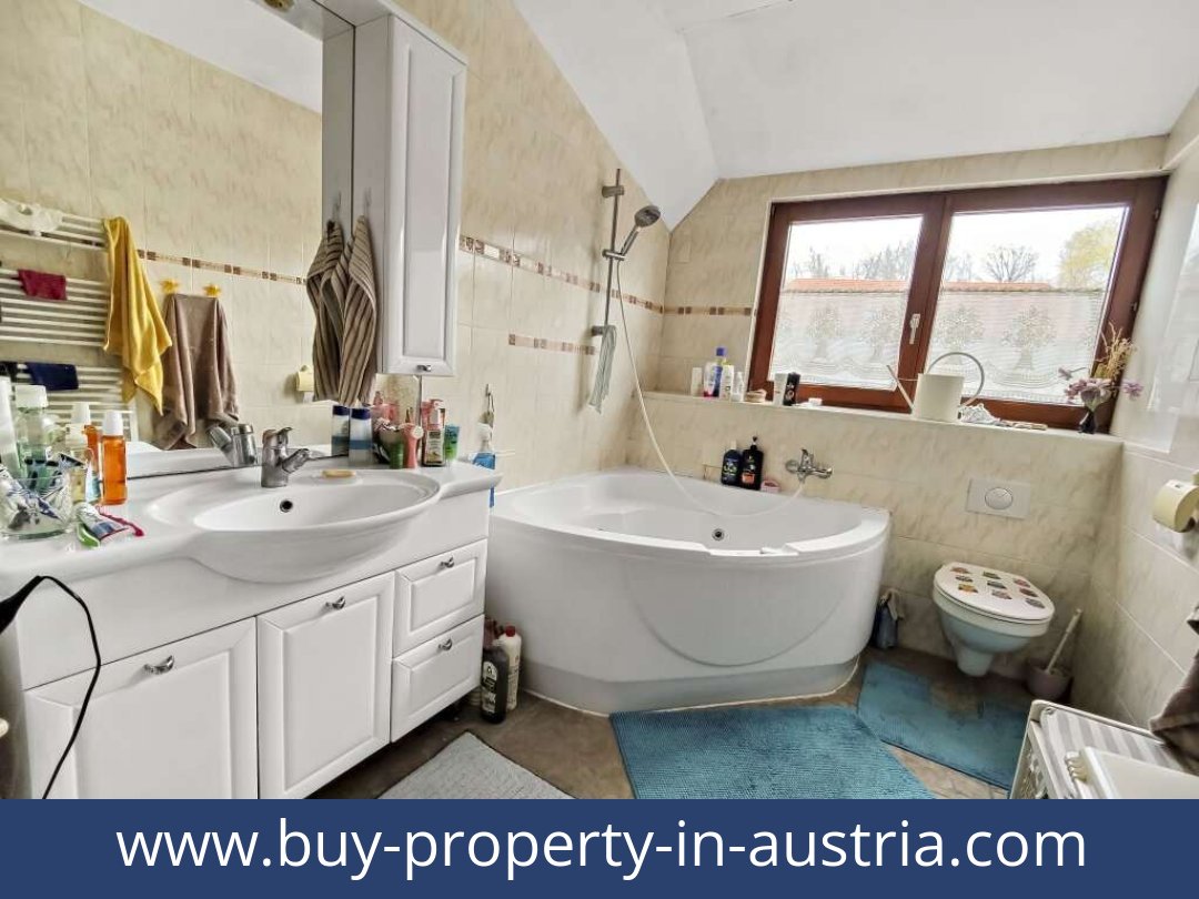 buy-property-in-austria-hausleiten-3464-20250916204818-0025701017.jpg